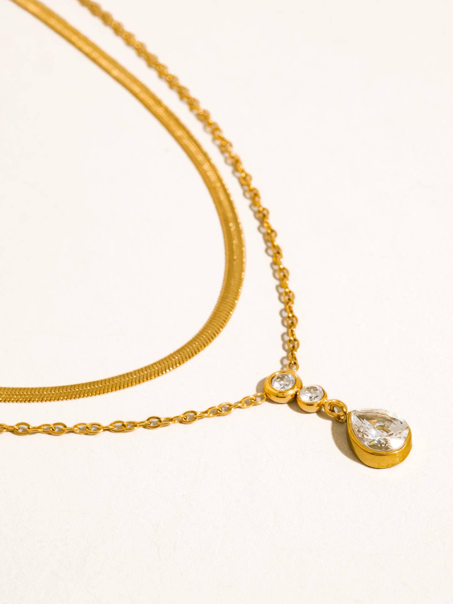 ELORA NECKLACE