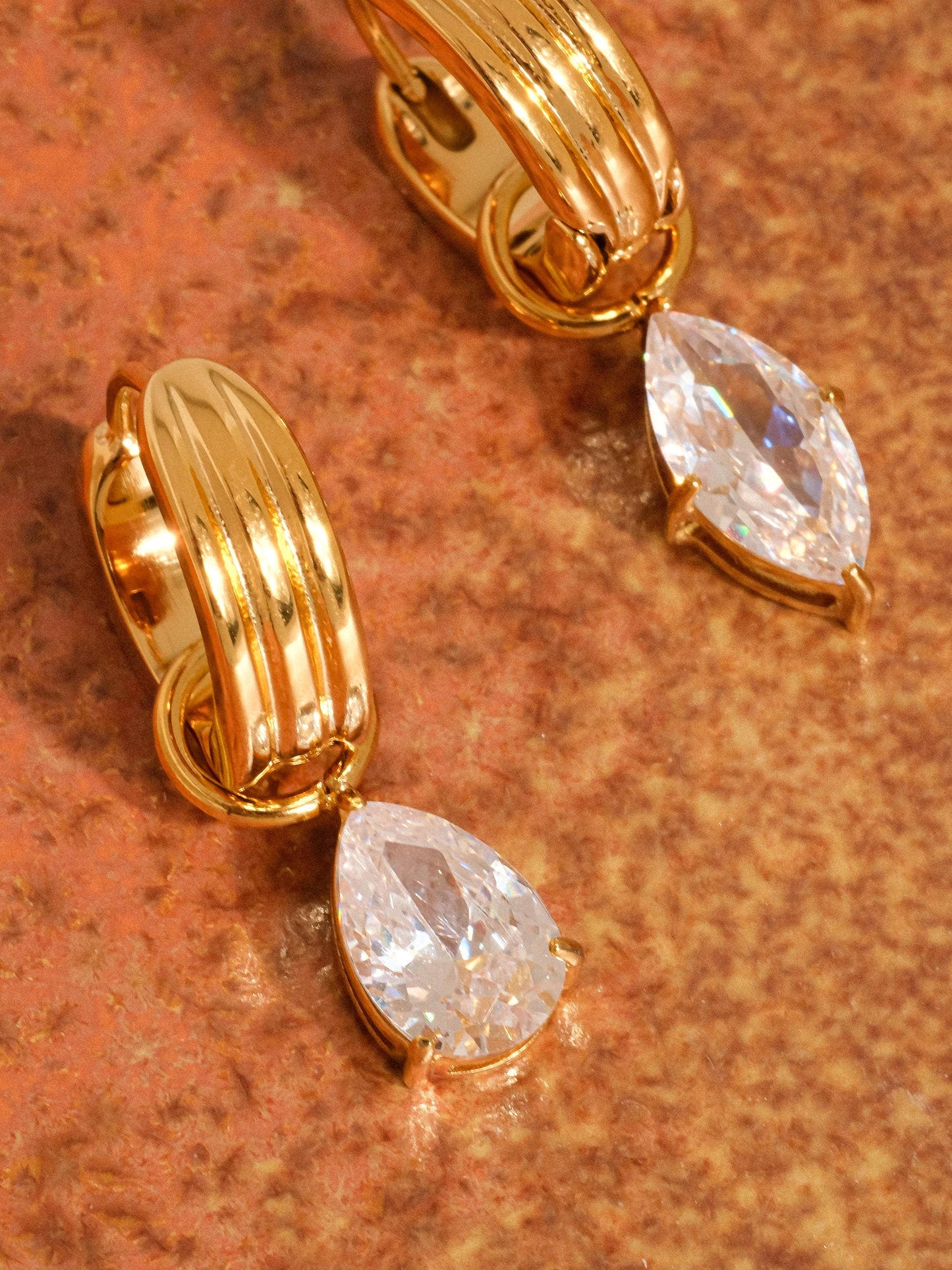 Solène Mismatch Earrings
