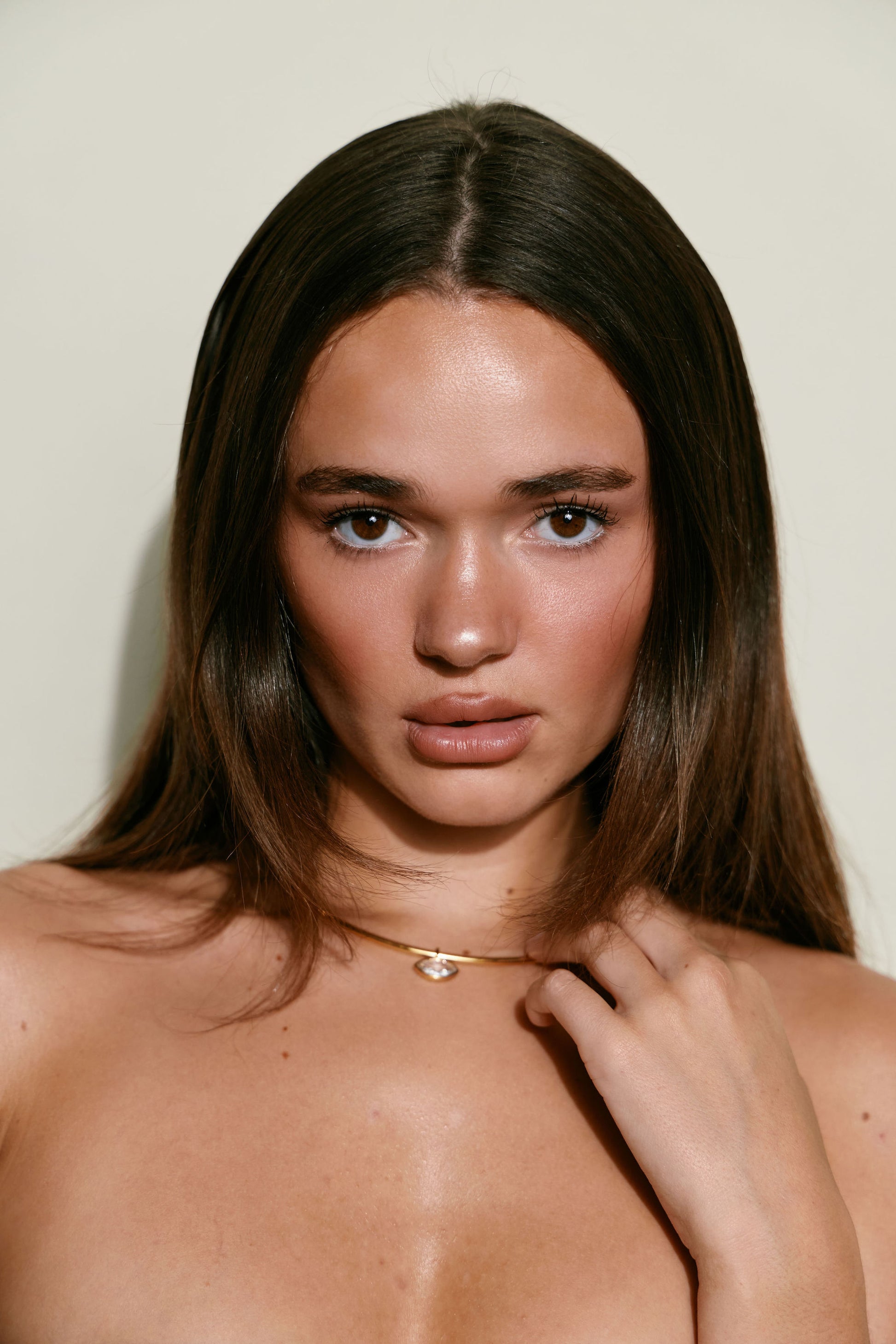 JOLIE CHOKER