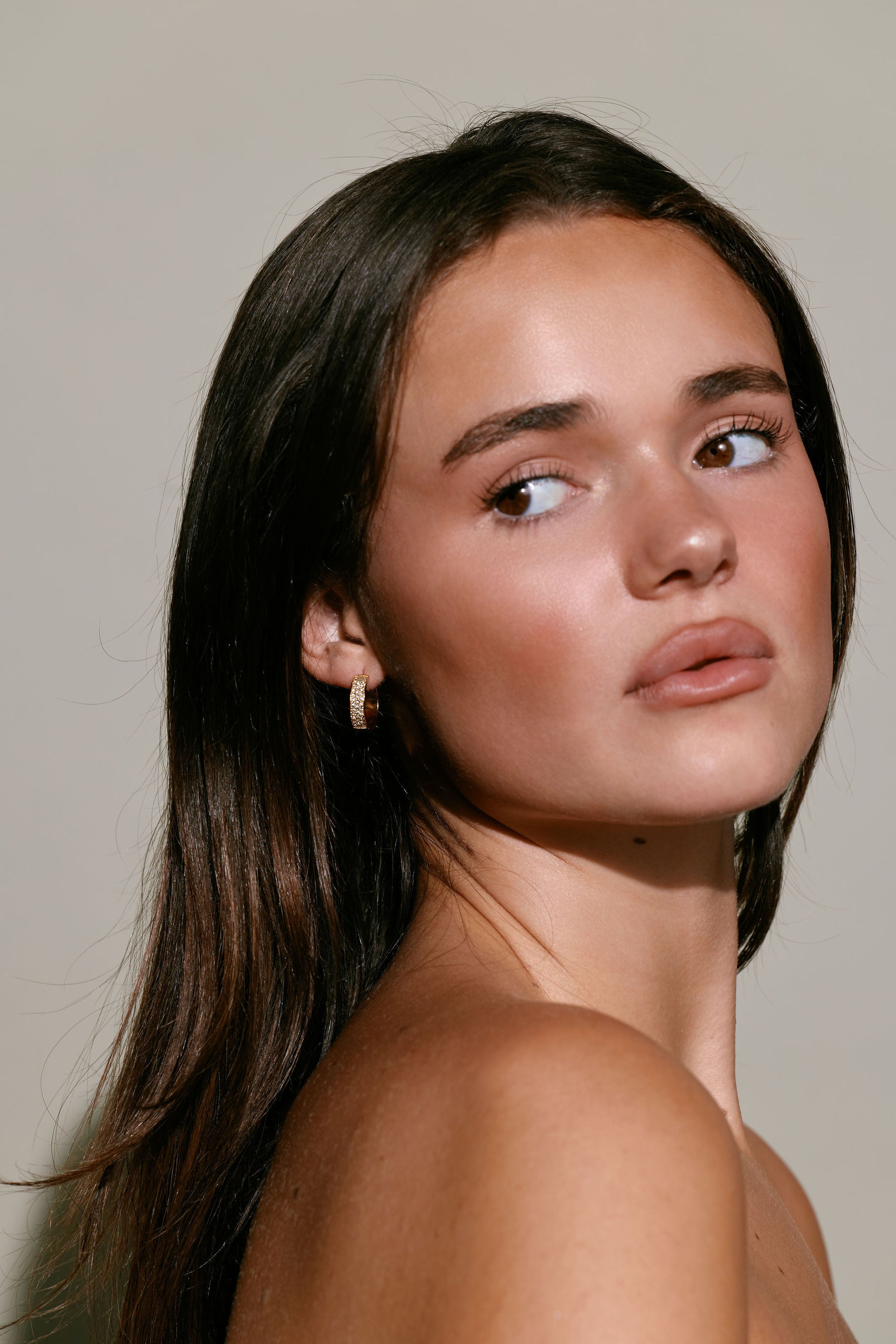 CAPRI HOOPS