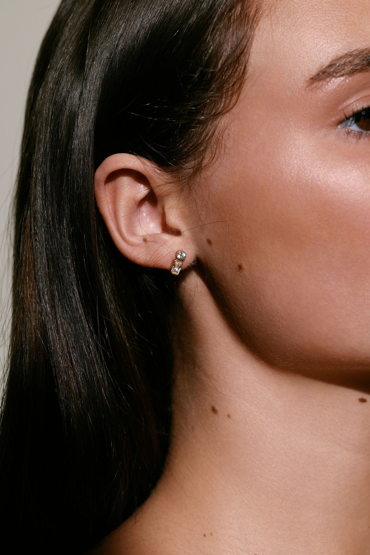 POISE EARRINGS