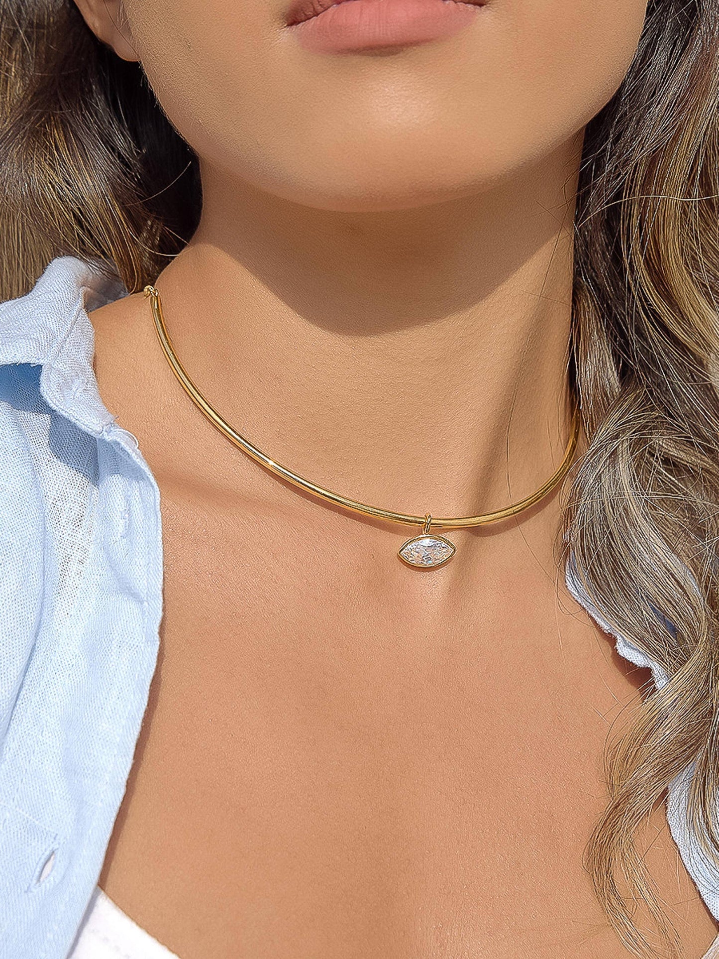 JOLIE CHOKER