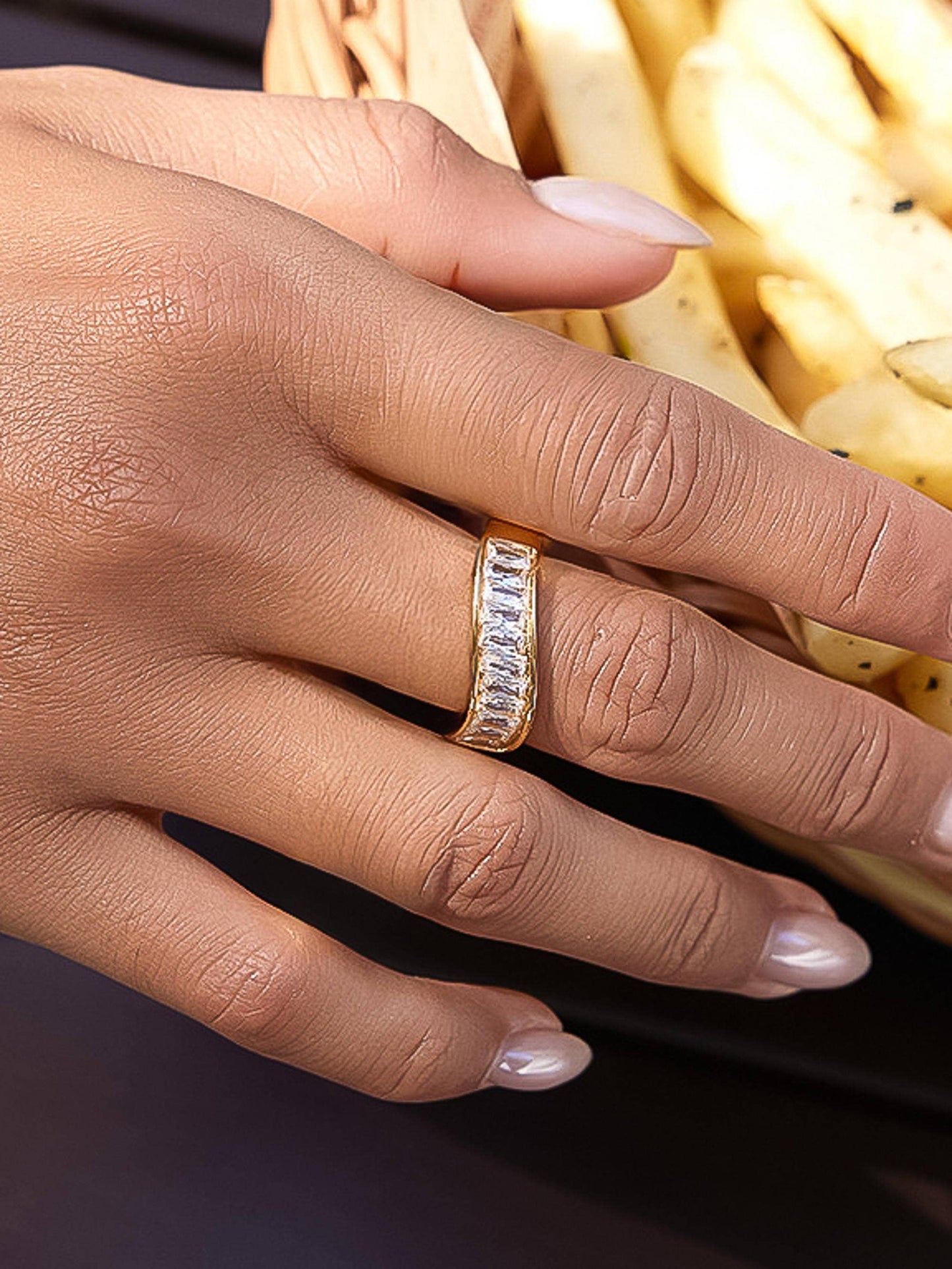 Vionne Band Ring